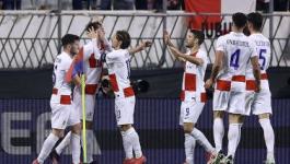 团结一致!姆巴佩晒出帽子戏法后队友称赞自己的社媒评论.